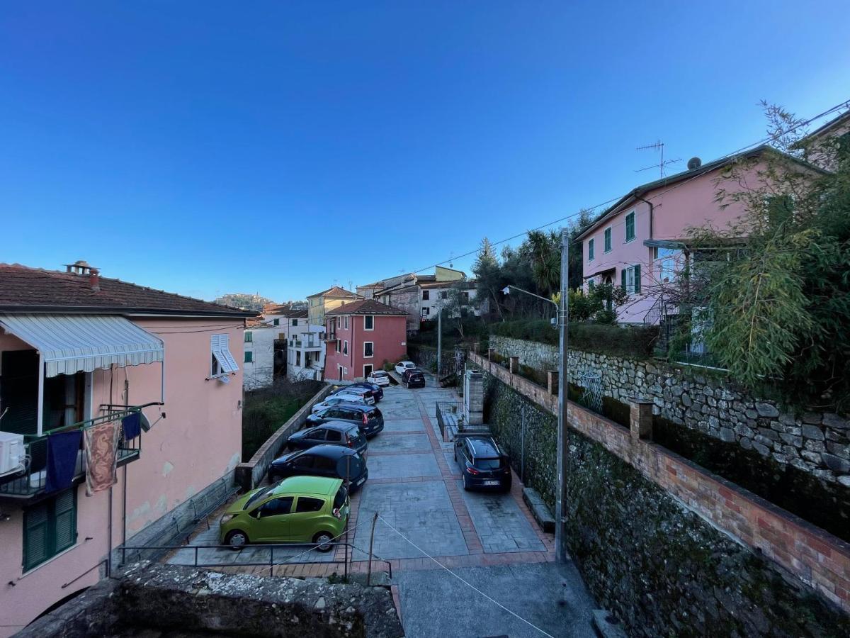 Tra Alpi Apuane E Cinque Terre.. Casetta Renata! Villa Valeriano Lunense Exterior photo